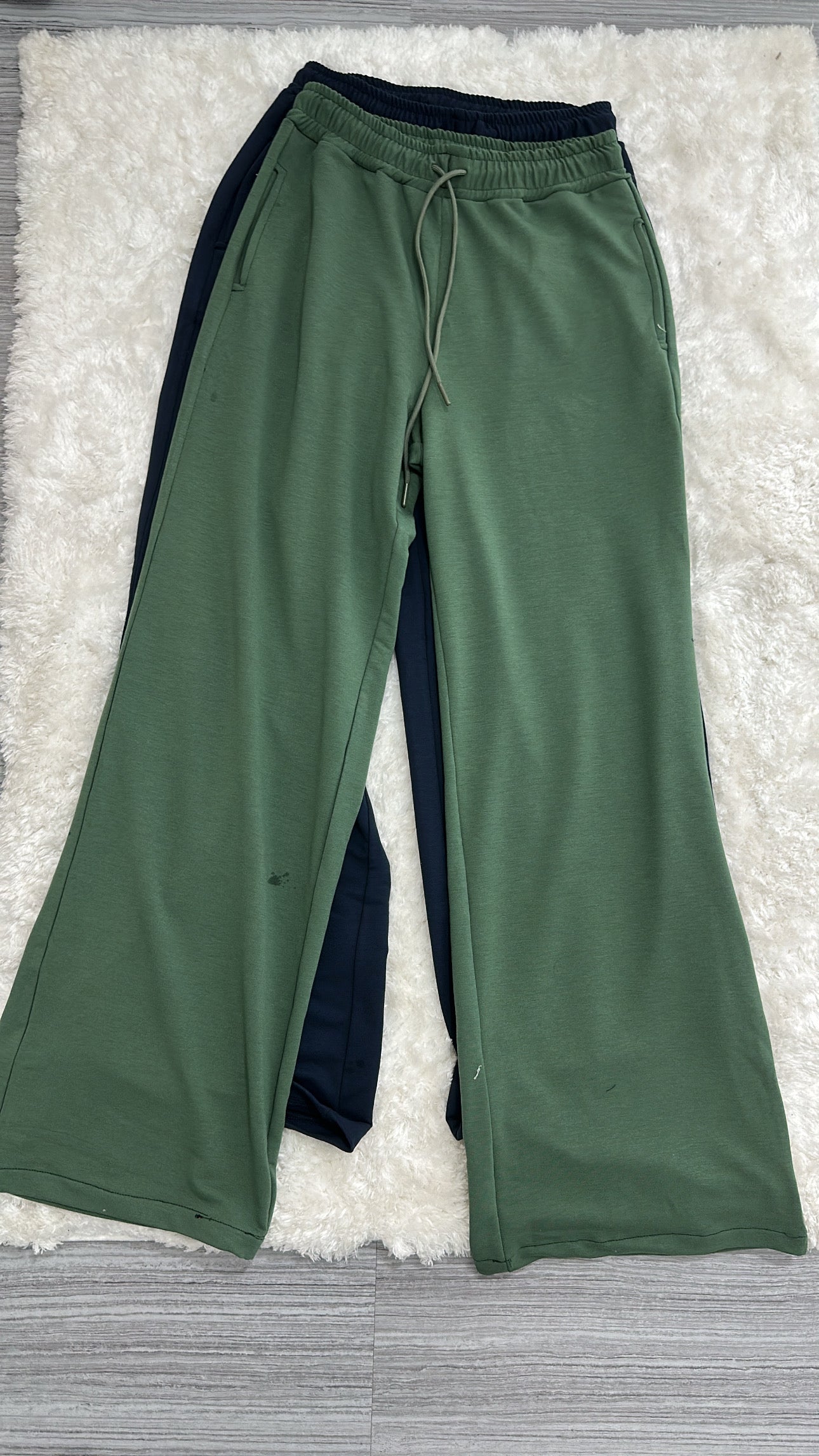 New wide jogger