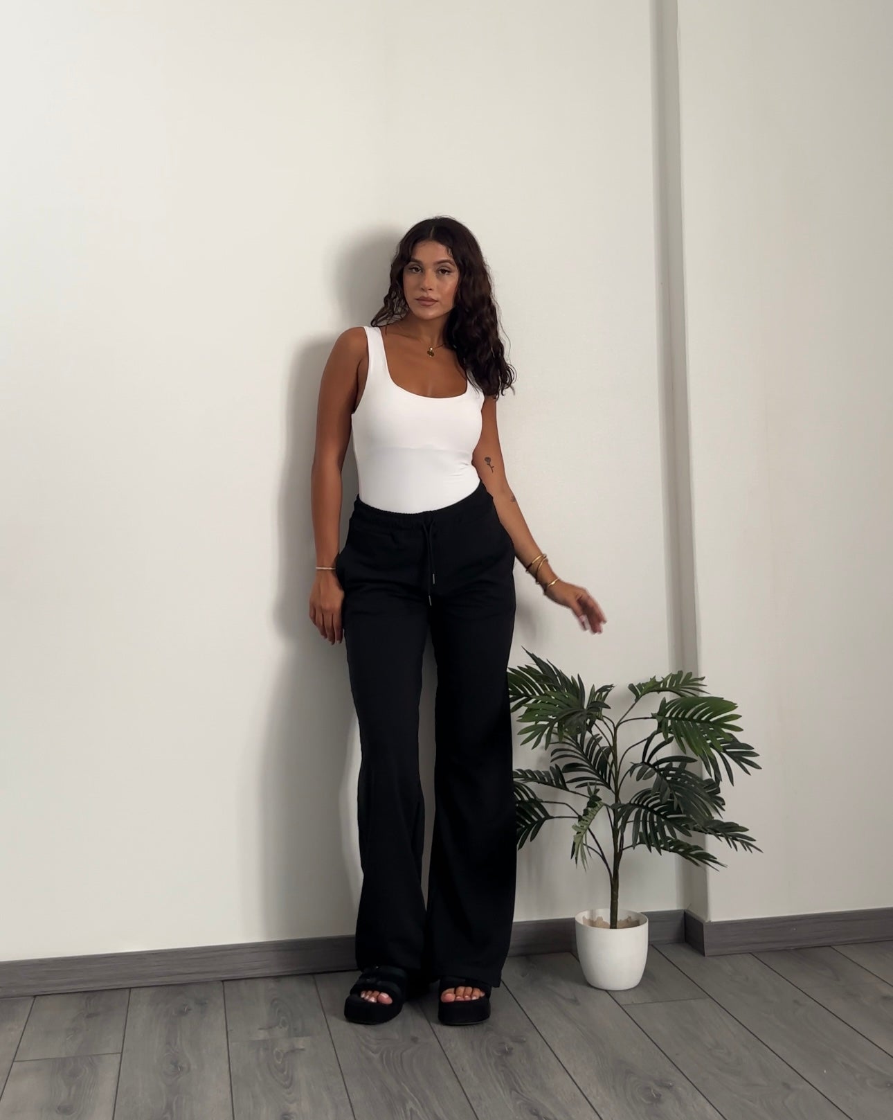 New wide jogger