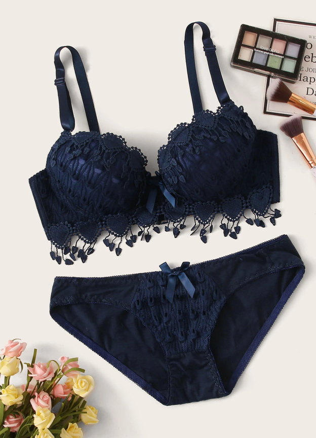 Crochet Trim Underwire Lingerie SeT