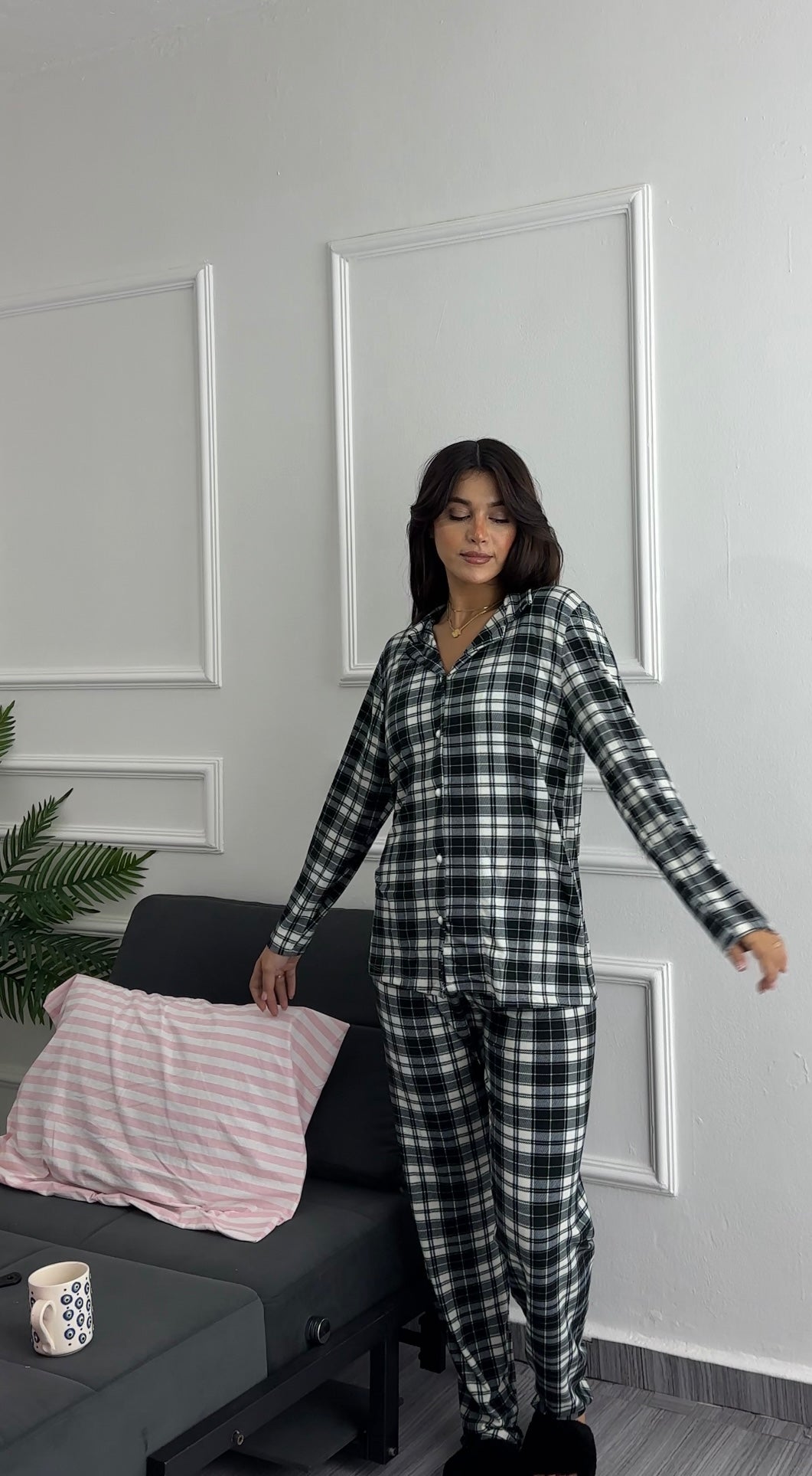 Noir plaid serenity set