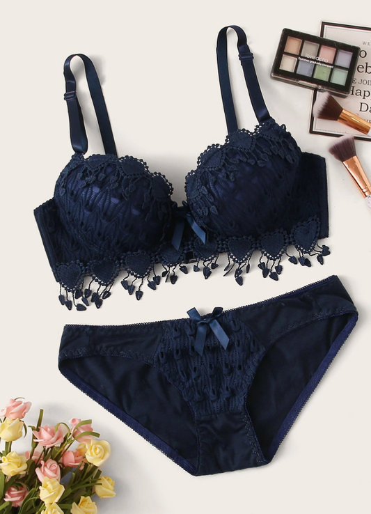 Crochet Trim Underwire Lingerie SeT